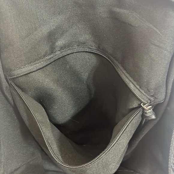 Botkier bond black tote bag zipper top vinyl outer - Picture 9 of 13